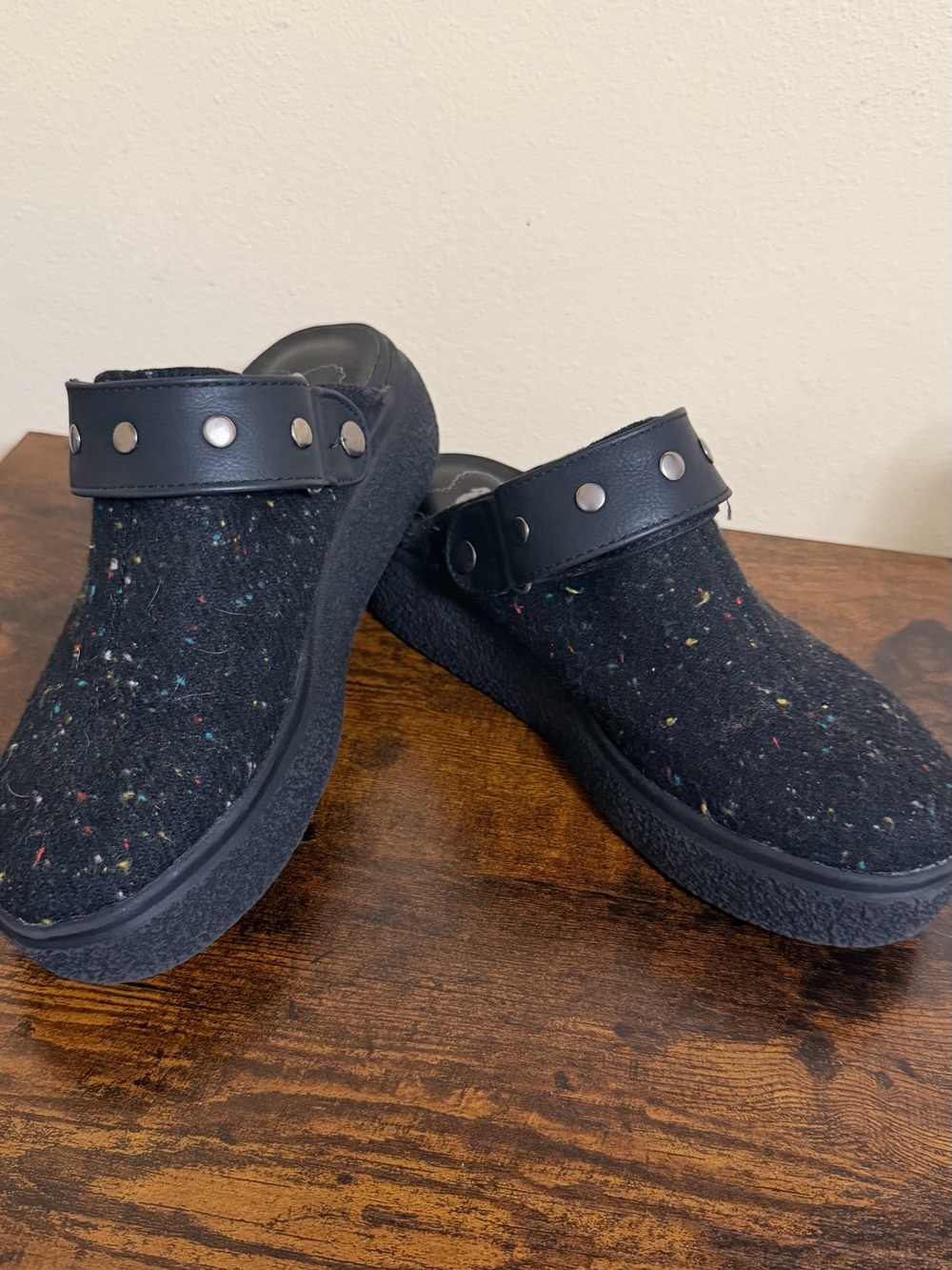 Rocket Dog Adore Wool Clogs - Size 7
